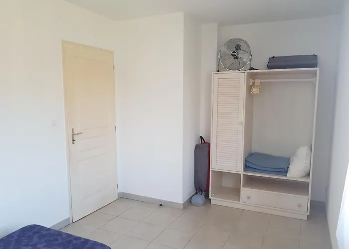 Casa Di U Sole Hébergement de vacances Santa-Maria-Poggio (Corsica)